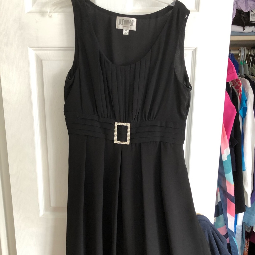 Black sleeveless cocktail dress